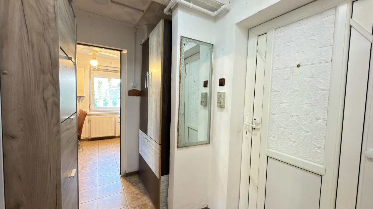 Chirie 2 camere Etaj III Carei - Str. Platanilor Nr.10 - Comision 0% chiriaș