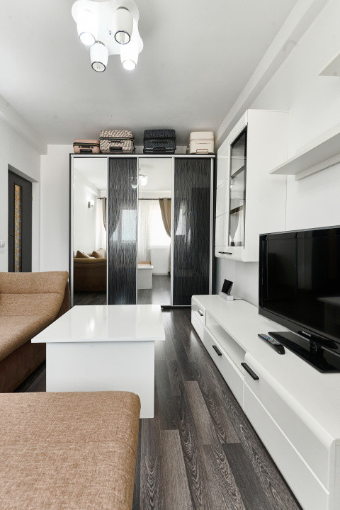 Apartament ultracentral cu priveliște 