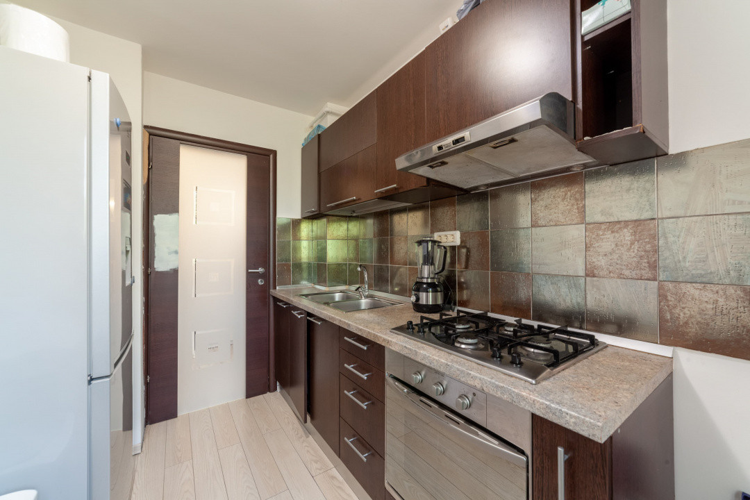 Apartament 3 camere modern în calea București,etajul 2