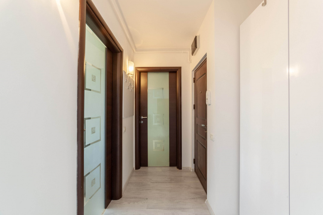 Apartament 3 camere modern în calea București,etajul 2