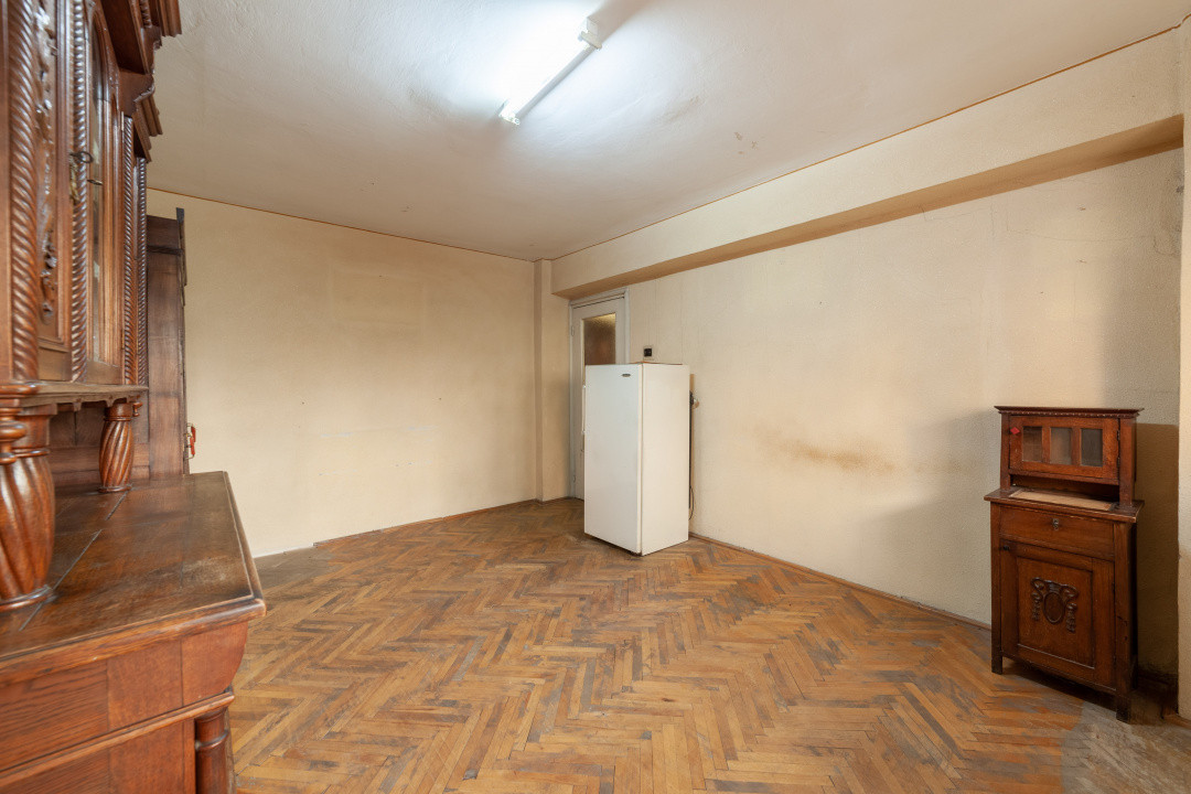 Ap. 2 camere decomandat, etaj 1, ultracentral IC Bratianu Magnolia