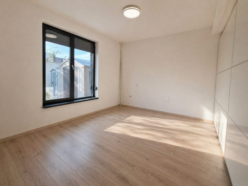 Casă 4 camere de inchiriat în Etalon Residence – complex privat, curte privata