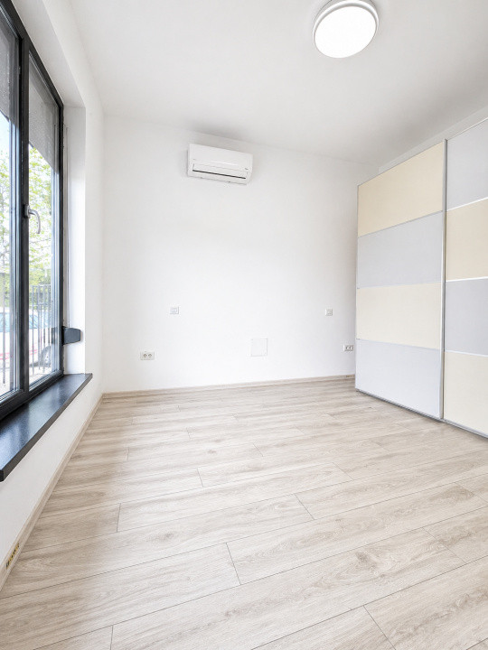 Casă 4 camere de inchiriat în Etalon Residence – complex privat, curte privata