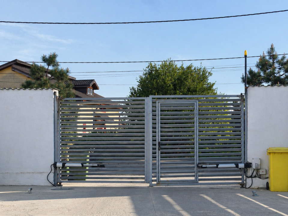 Casă 4 camere de inchiriat în Etalon Residence – complex privat, curte privata