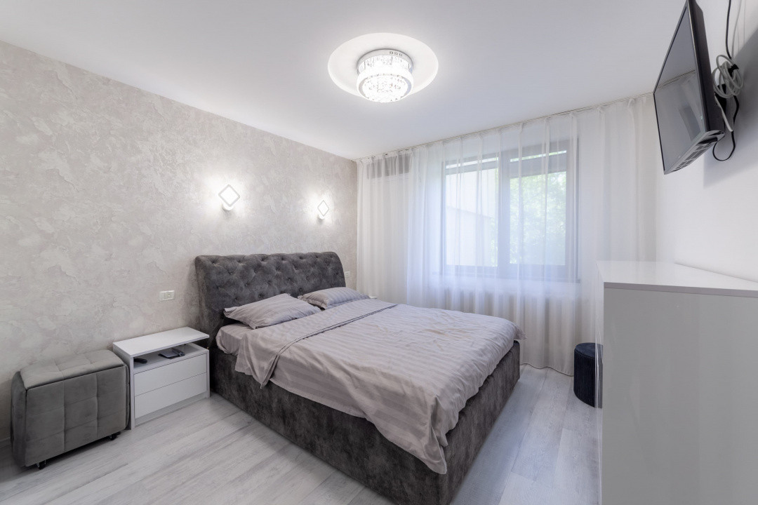 Apartament 3 camere renovat, etajul 2 in Calea București