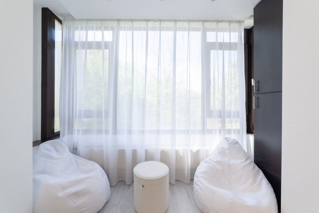 Apartament 3 camere renovat, etajul 2 in Calea București