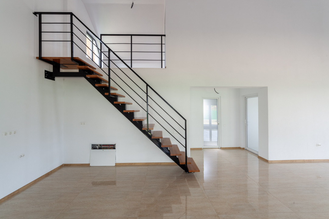 Casa nouă 2025 cu priveliște Argeș Draganu