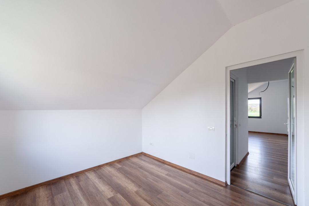 Casa nouă 2025 cu priveliște Argeș Draganu