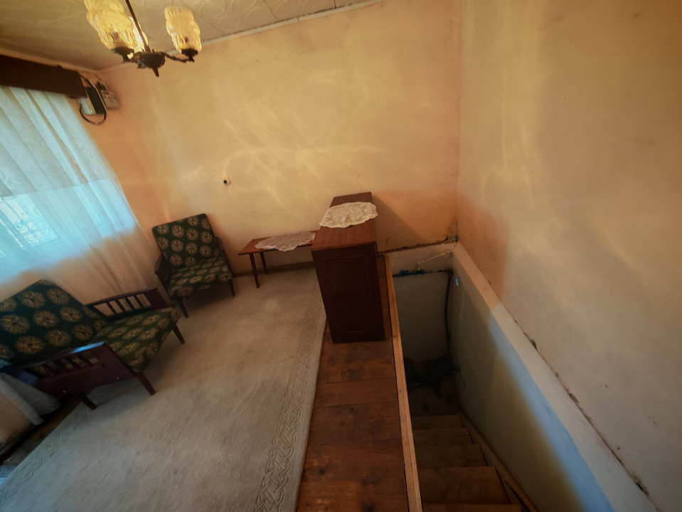 Casa + teren 3233 mp Darmanești Arges