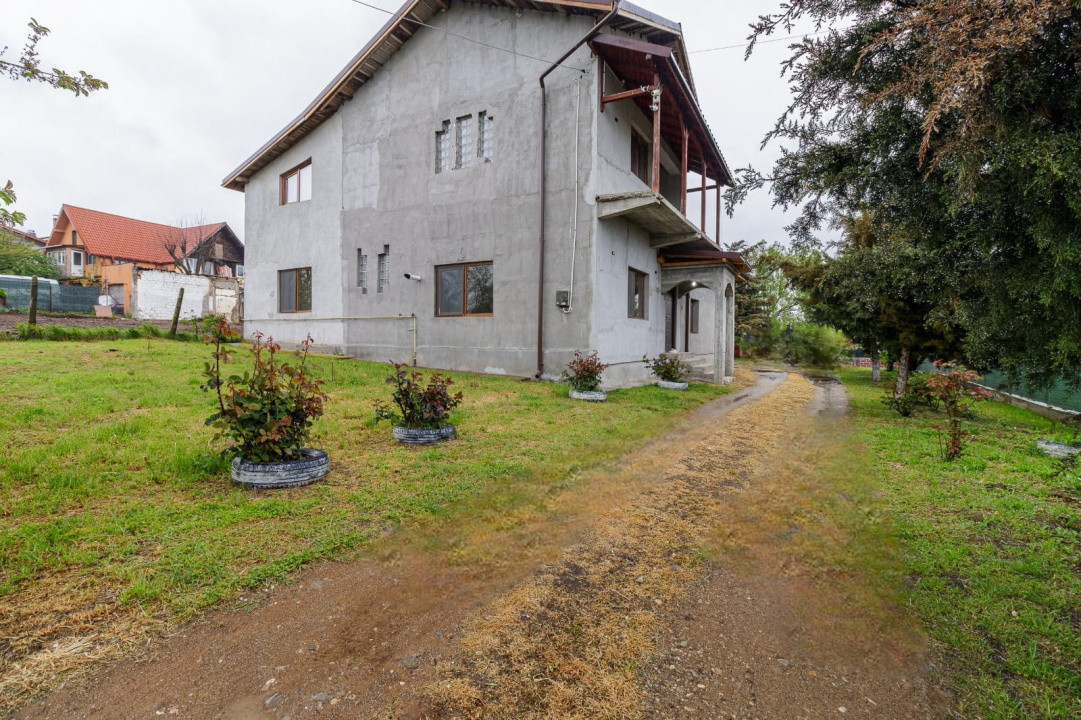 Casă pentru familie, 7 camere, teren mare și vedere la lac – Periș 