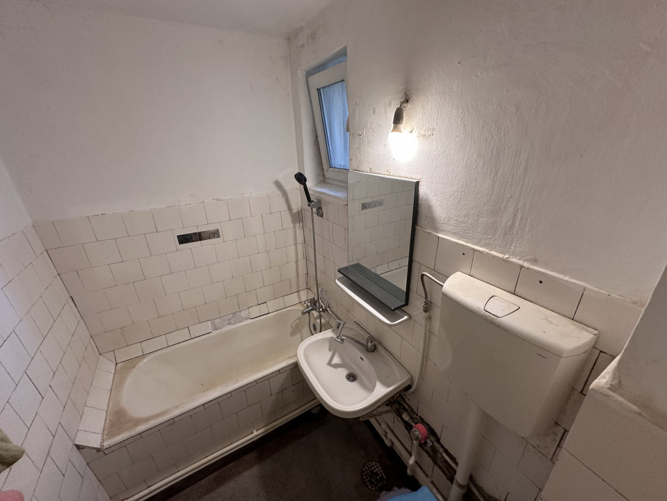 Apartament 3 camere Str. Emanoil Chinezu - Penitenciar