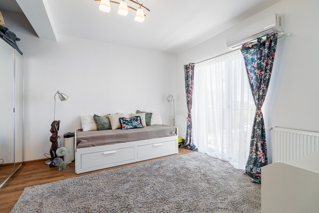 Duplex Otopeni fără perete comun, 4 camere, terasă extinsă + panouri solare