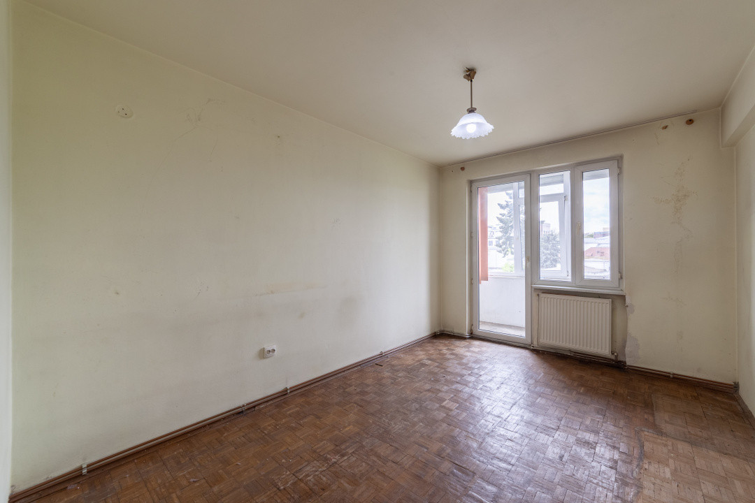 Apartament 2 camere et 3/4 Central, Pitesti