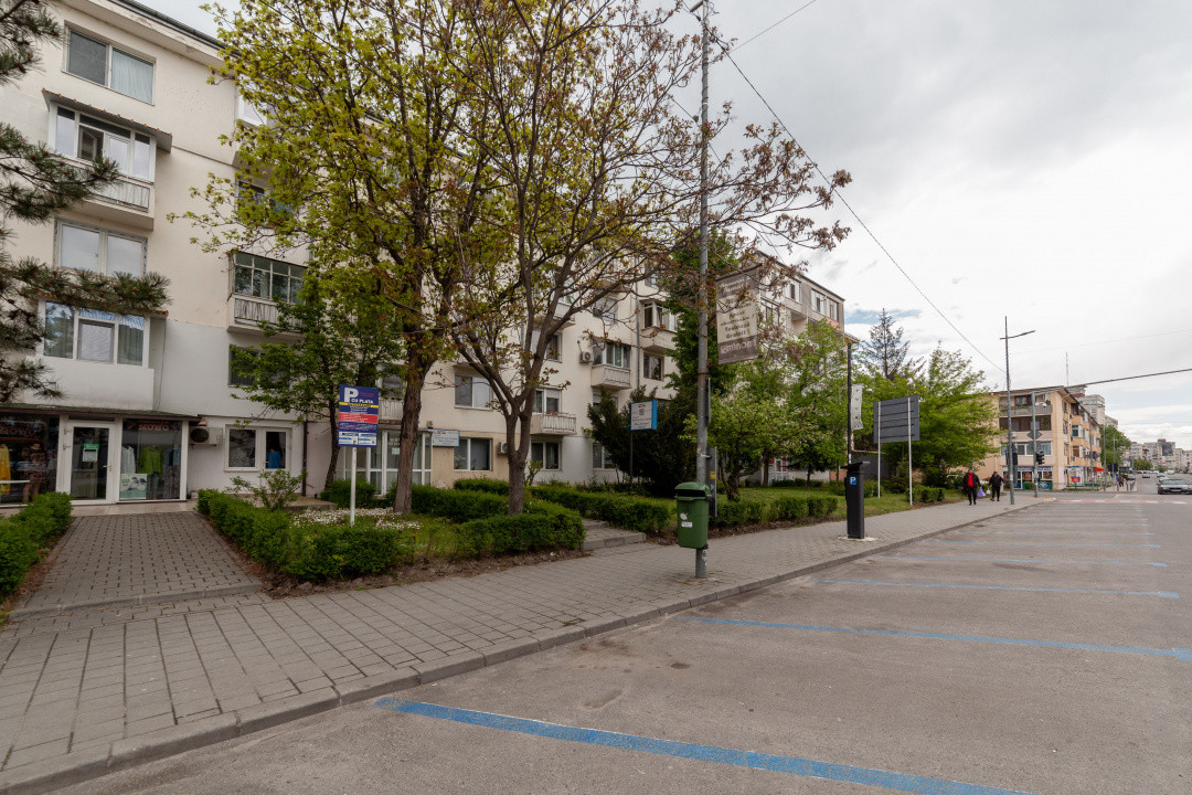 Apartament 2 camere et 3/4 Central, Pitesti