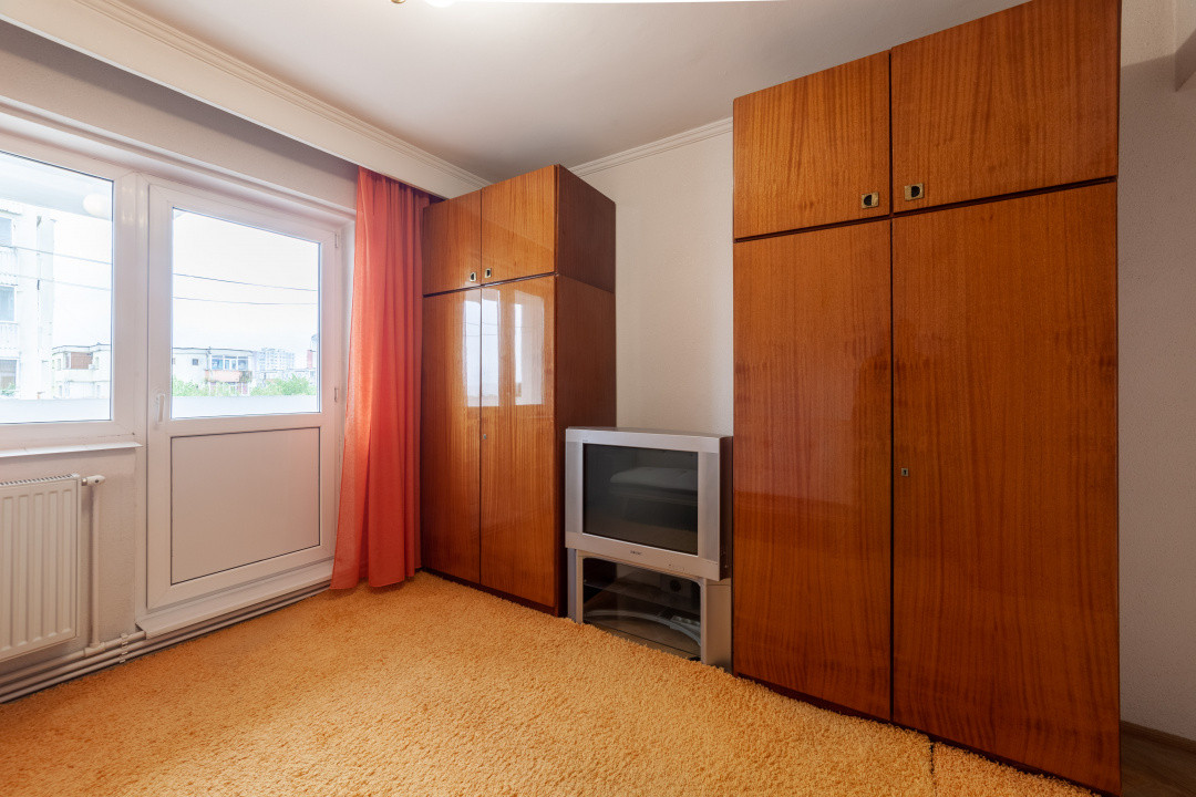Apartament 3 camere - decomandat - 2 balcoane, vedere pe 2 părți – Dedeman