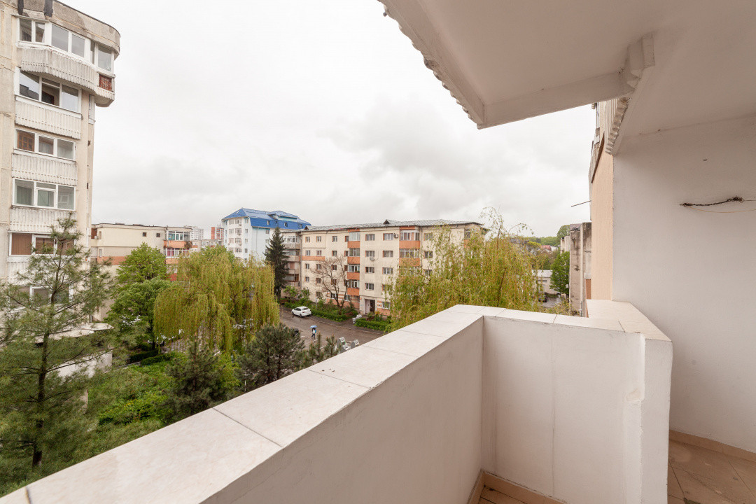 Apartament 3 camere - decomandat - 2 balcoane, vedere pe 2 părți – Dedeman