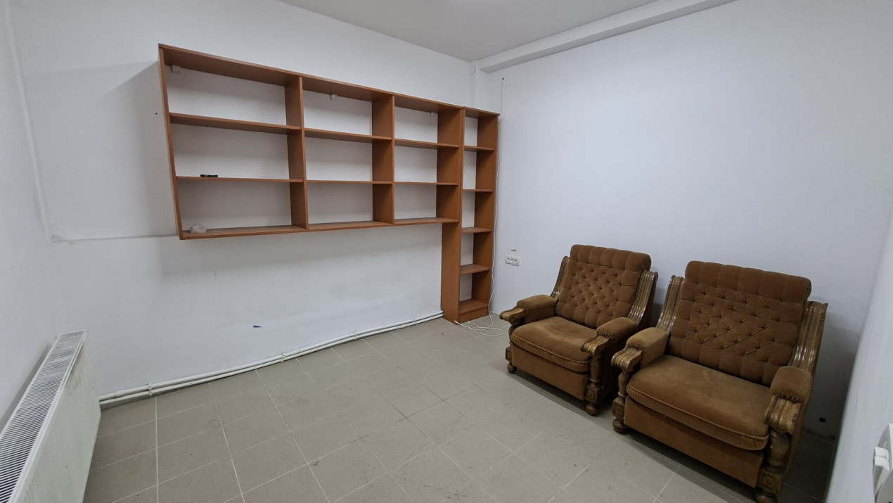Inchiriere Spatiu comercial 600 mp Bascov-Centru cu parcare