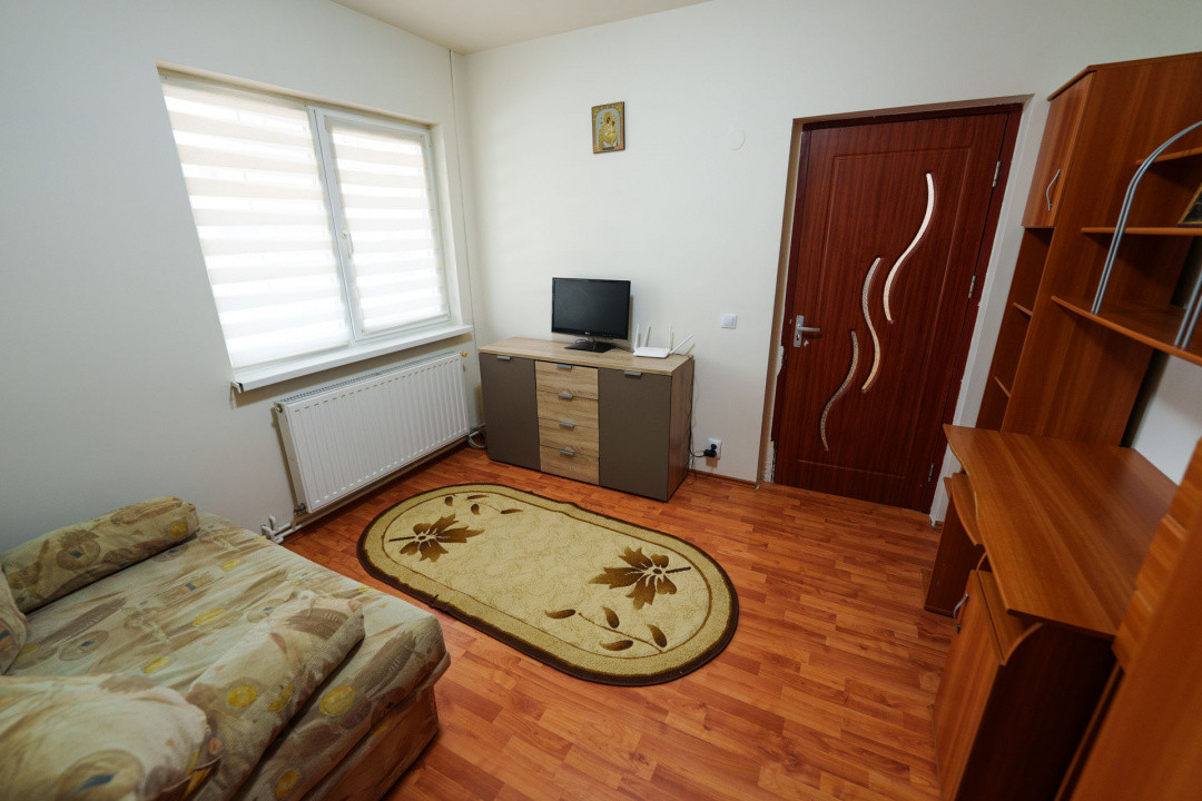 Oaza de liniste in Bariera Valcii – casa P+1 cu terasa, curte si acces securizat