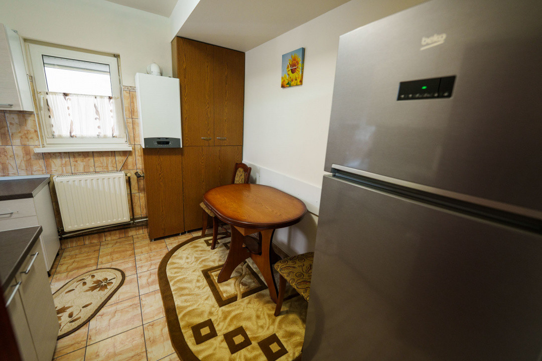 Oaza de liniste in Bariera Valcii – casa P+1 cu terasa, curte si acces securizat