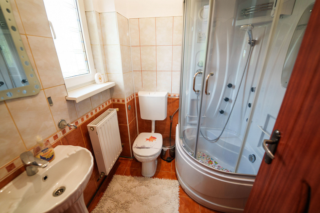Oaza de liniste in Bariera Valcii – casa P+1 cu terasa, curte si acces securizat