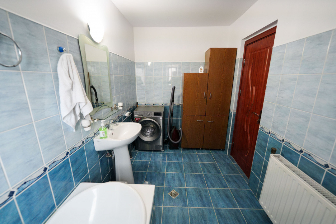 Oaza de liniste in Bariera Valcii – casa P+1 cu terasa, curte si acces securizat