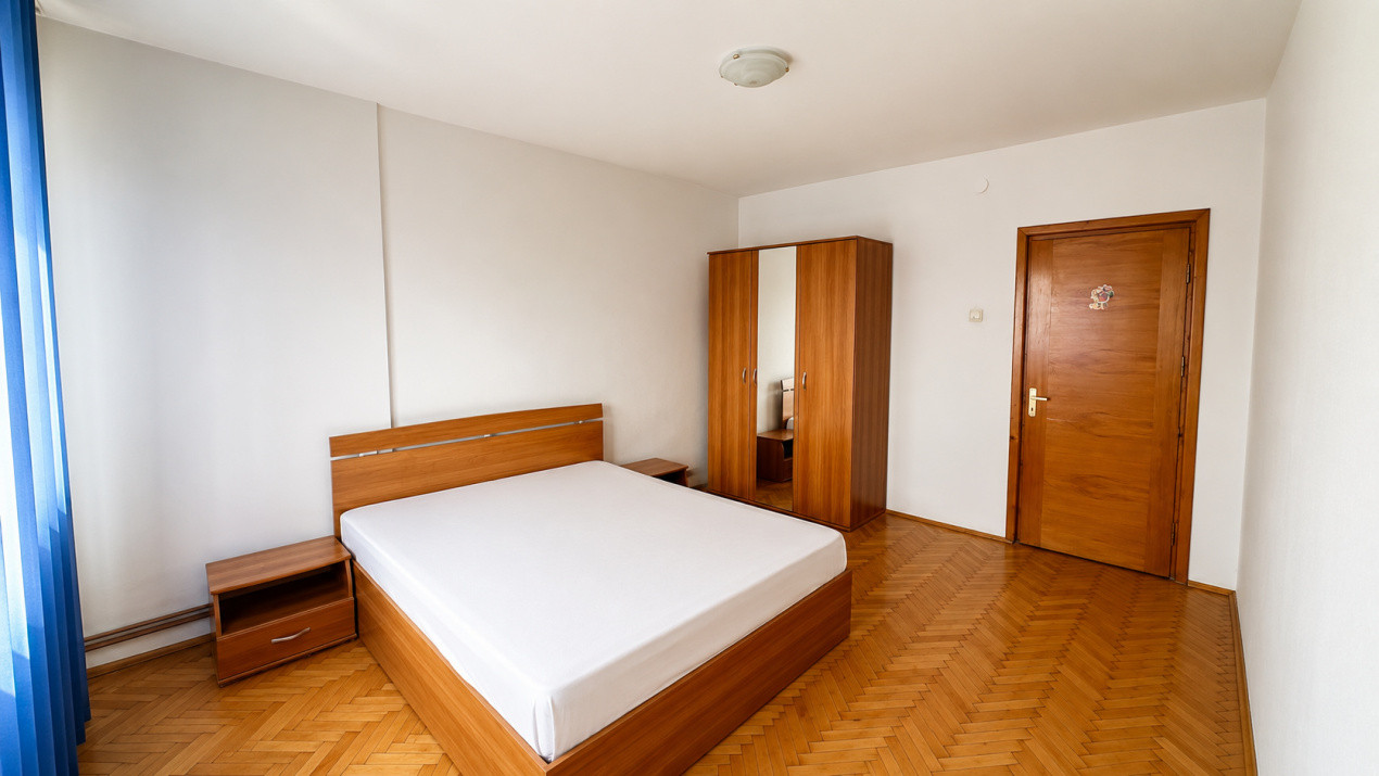 Apartament 2 camere Fratii Golesti, Etaj 3, 61 mp utili