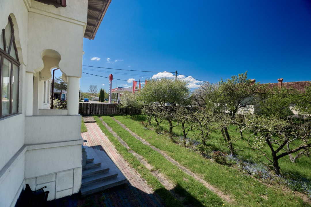 Casa Valea Mare Pravat (Campulung-Arges ) - farmec interbelic - 9915 mp teren