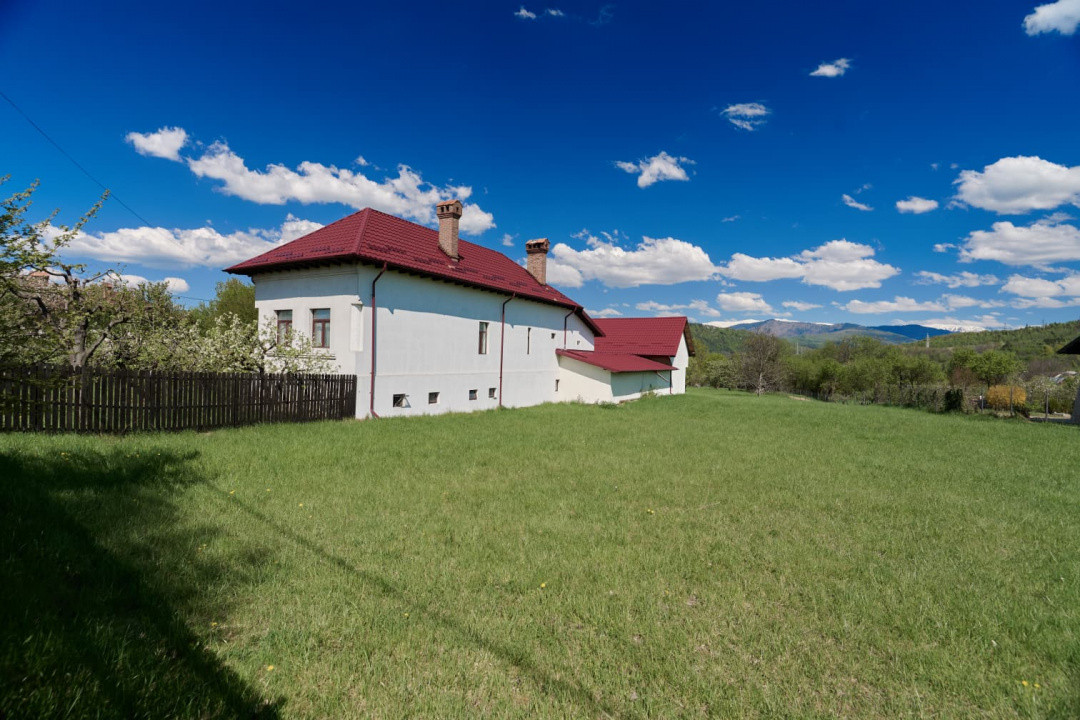 Casa Valea Mare Pravat (Campulung-Arges ) - farmec interbelic - 9915 mp teren