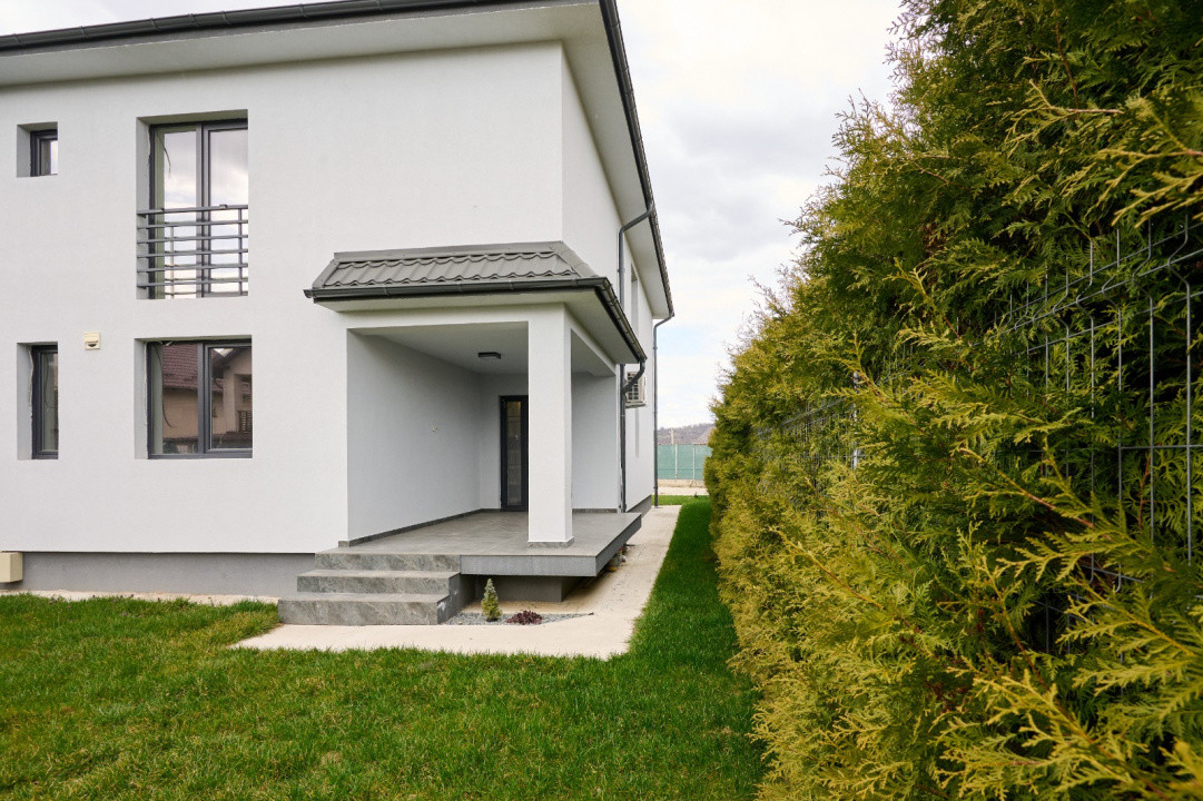 Casa 5 camere, 3 bai-Strada Morii Stefanesti-Arges