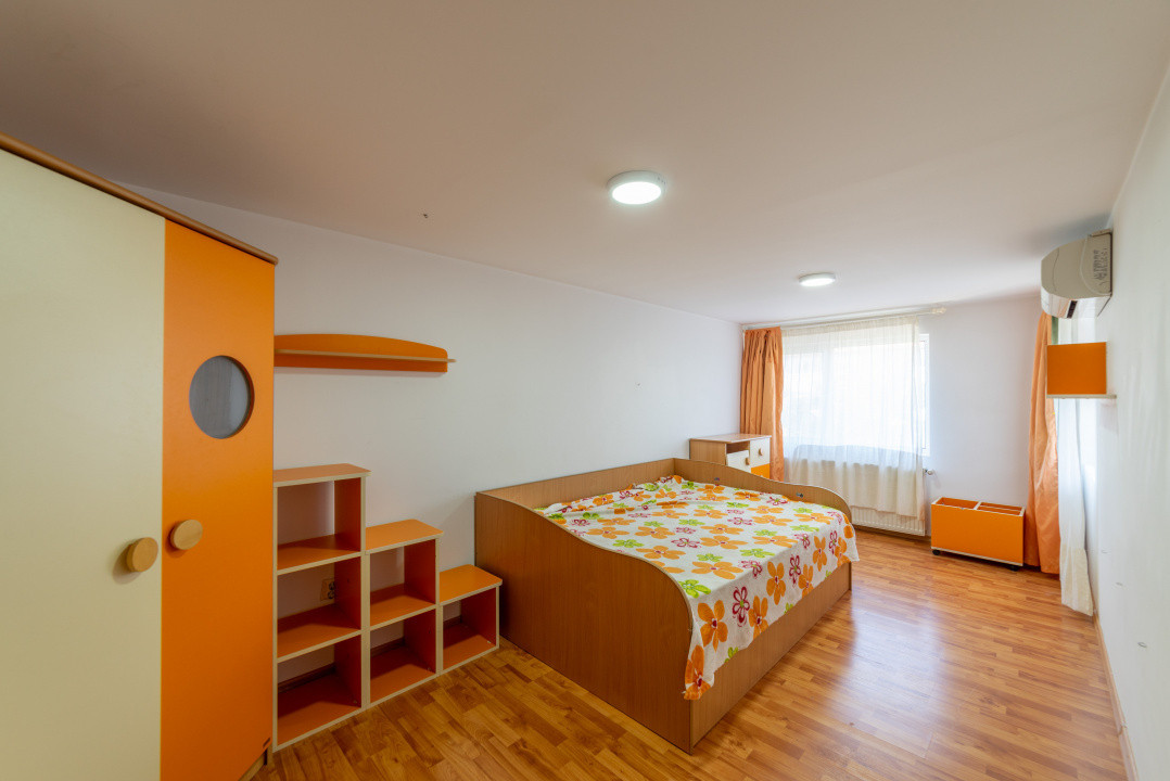 Apartament pe 2 nivele -  6 camere Gavana 3 + 309 mp curte proprie