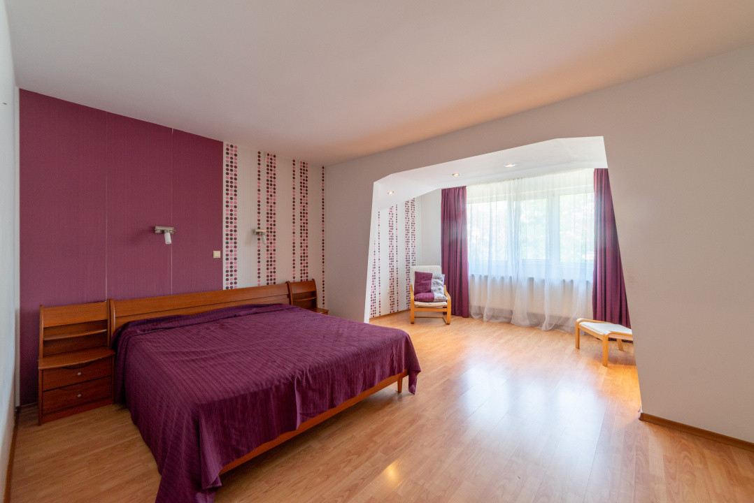 Apartament pe 2 nivele -  6 camere Gavana 3 + 309 mp curte proprie