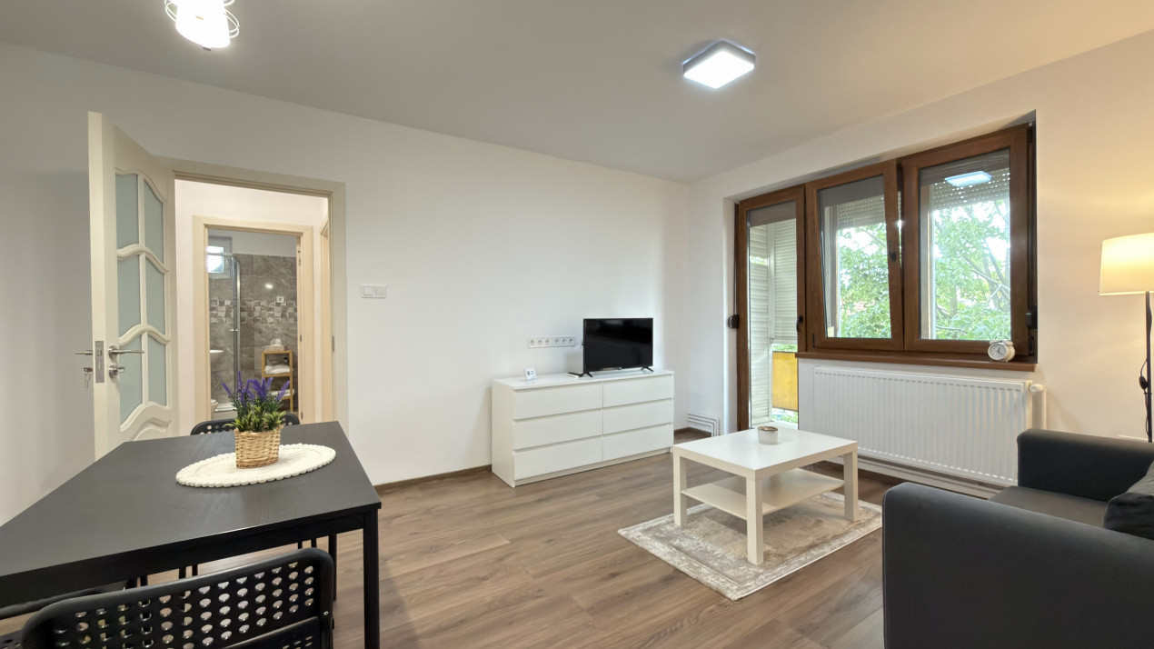 Apartament 2 camere Etaj II Carei - B-dul 25 Oct. Zona Monument - Comision 0%