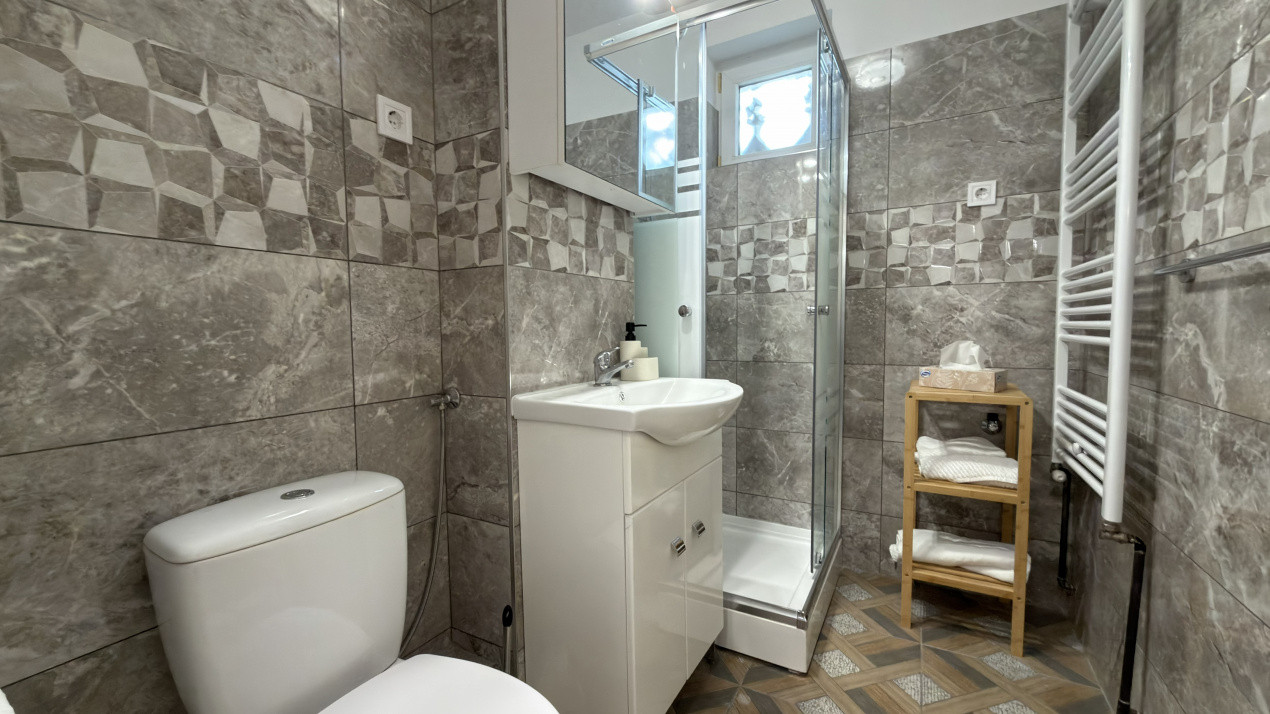 Apartament 2 camere Etaj II Carei - B-dul 25 Oct. Zona Monument - Comision 0%