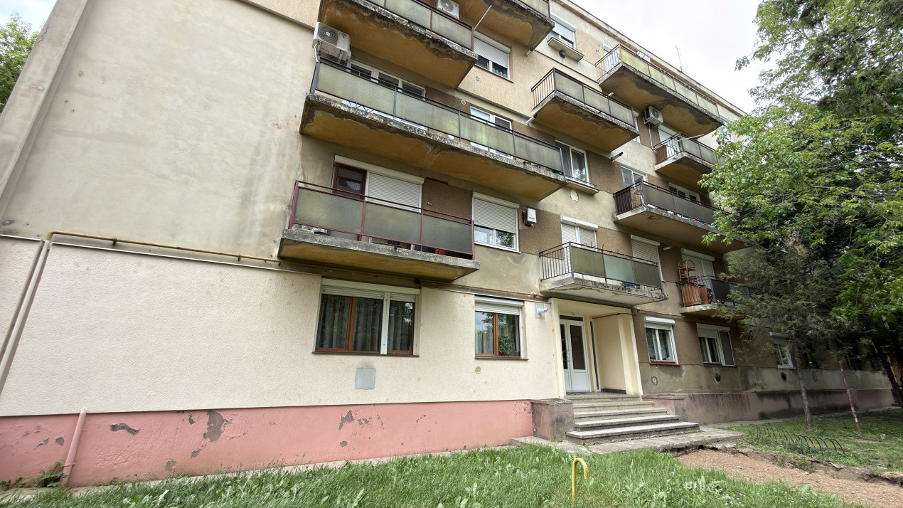 Apartament 2 camere Etaj II Carei - B-dul 25 Oct. Zona Monument - Comision 0%