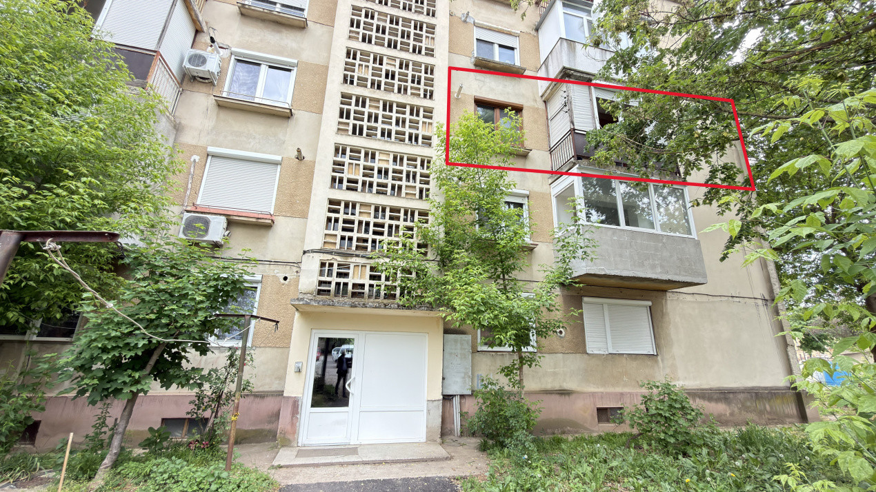 Apartament 2 camere Etaj II Carei - B-dul 25 Oct. Zona Monument - Comision 0%
