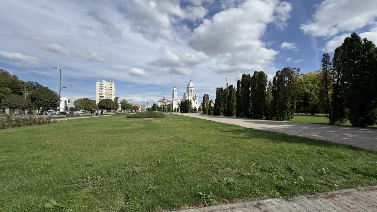 Apartament 2 camere Etaj II Carei - B-dul 25 Oct. Zona Monument - Comision 0%