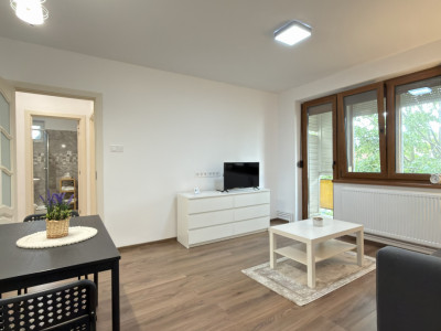 Apartament 2 camere Etaj II Carei - B-dul 25 Oct. Zona Monument - Comision 0%