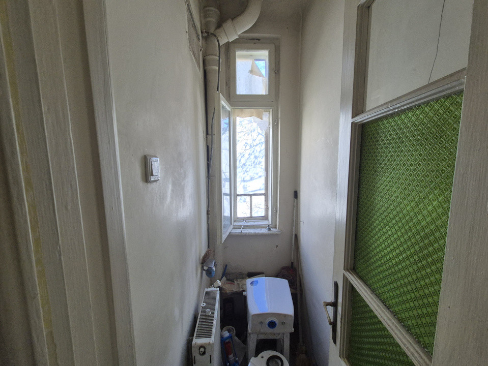 Apartament sic intr-un bloc vila interbelica