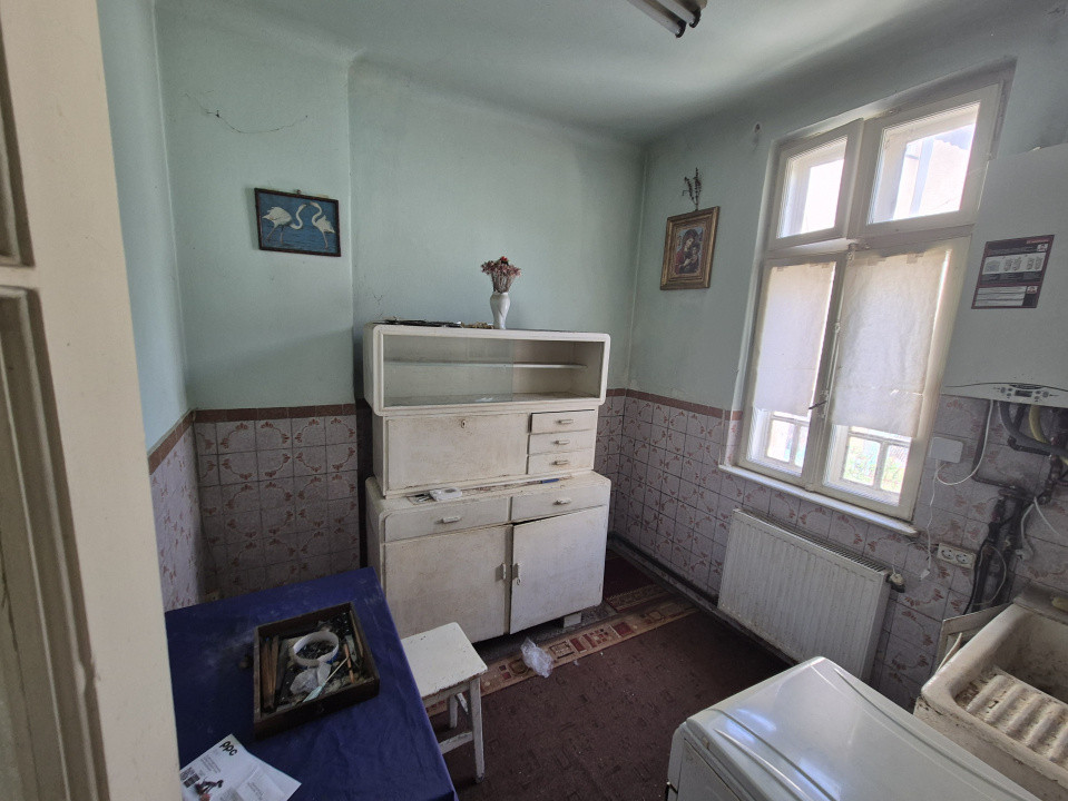 Apartament sic intr-un bloc vila interbelica