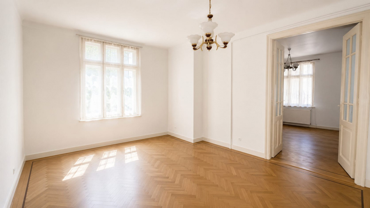 Apartament sic intr-un bloc vila interbelica
