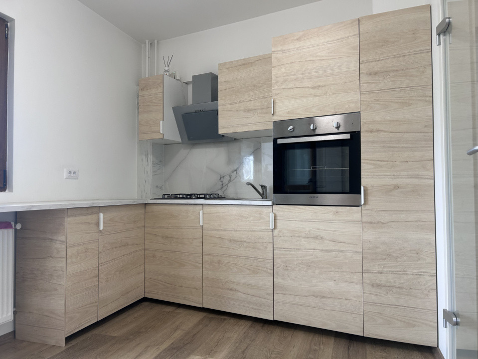 Apartament 2 camere renovat, decomandat – Sos. Nicolae Titulescu