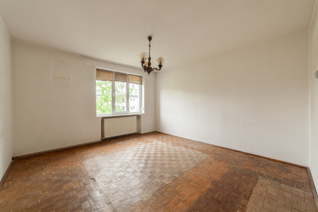 Apartament 2 camere et 3/4 Central, Pitesti