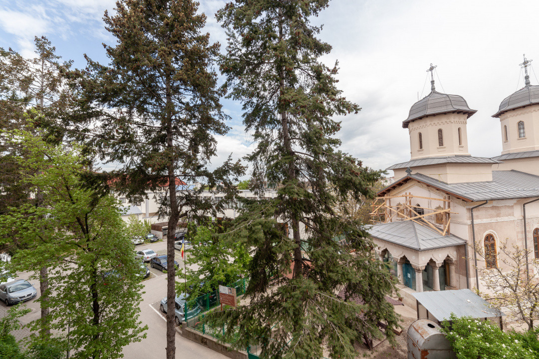 Apartament 2 camere et 3/4 Central, Pitesti