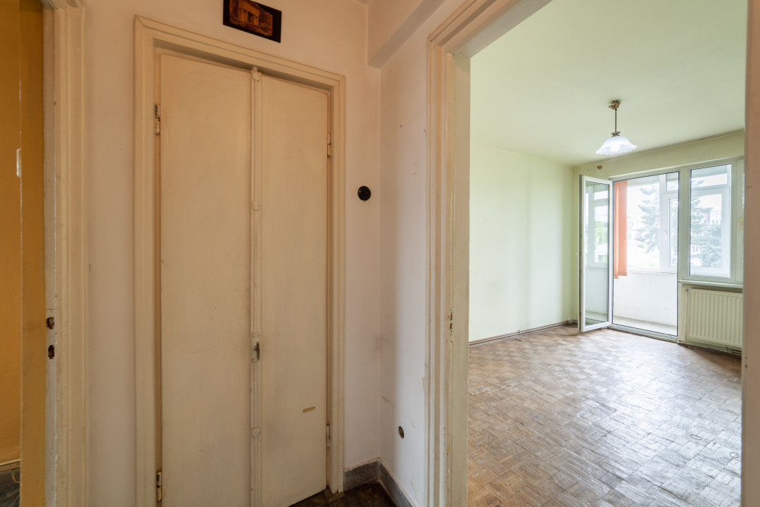 Apartament 2 camere et 3/4 Central, Pitesti
