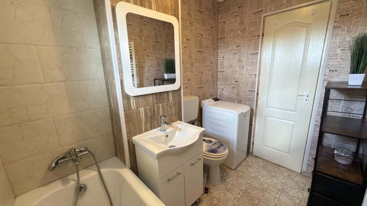Inchiriere Apartament 2 camere Etaj I, MV2, Str. Ady Endre – Carei - Comision 0%
