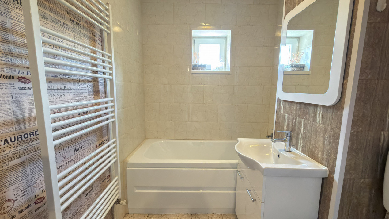 Inchiriere Apartament 2 camere Etaj I, MV2, Str. Ady Endre – Carei - Comision 0%