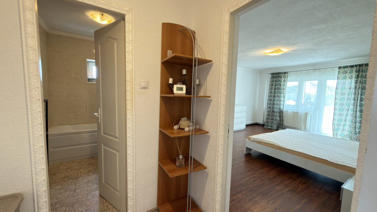 Inchiriere Apartament 2 camere Etaj I, MV2, Str. Ady Endre – Carei - Comision 0%