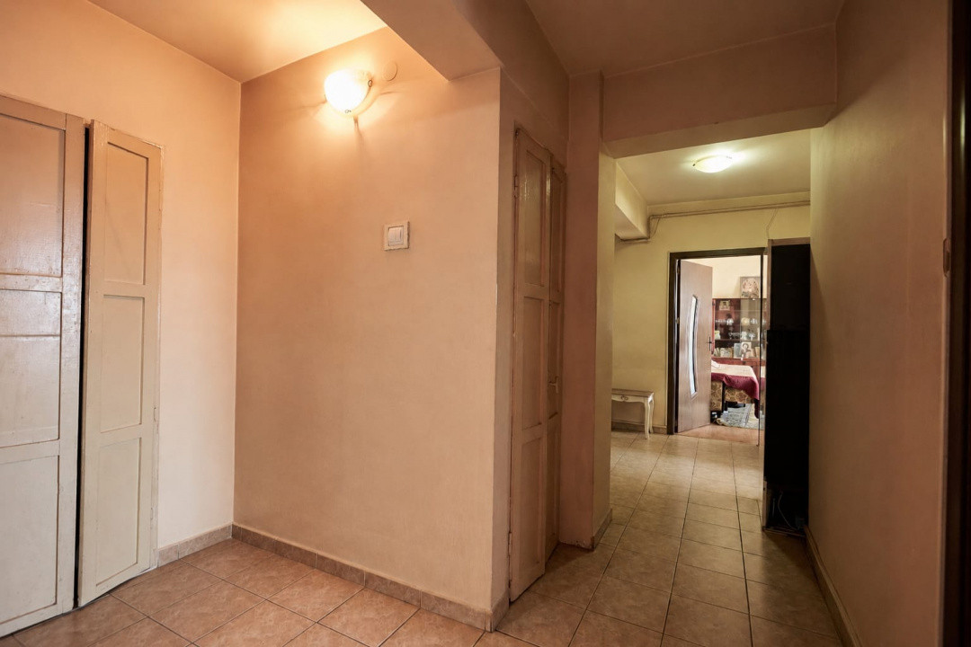 Apartament cu 3 camere - CENTRAL, zona 1 Mai, Pitesti 
