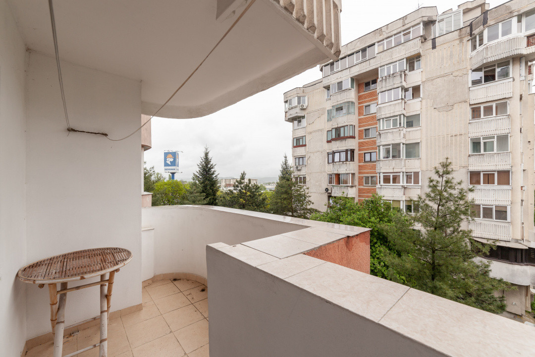 Apartament 3 camere - decomandat - 2 balcoane, vedere pe 2 părți – Dedeman