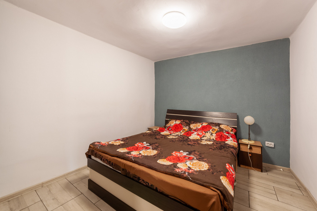 Casă renovată 2022, 3 camere, 1034 mp teren, încălzire în pardoseală 